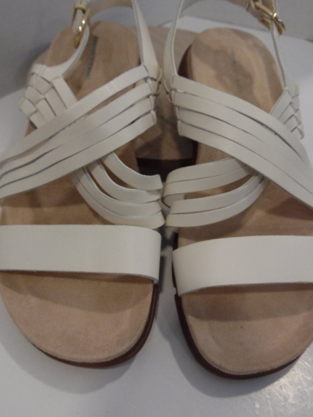 Martha Stewart White Leather Sandals Ladies Size 8W New Without tags